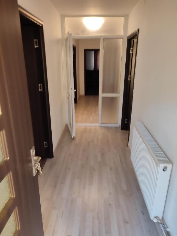 Hotel Central House Curtea de Argeş Zewnętrze zdjęcie