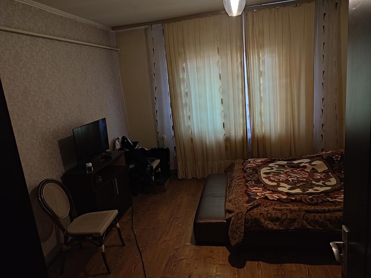 Hotel Central House Curtea de Argeş Zewnętrze zdjęcie