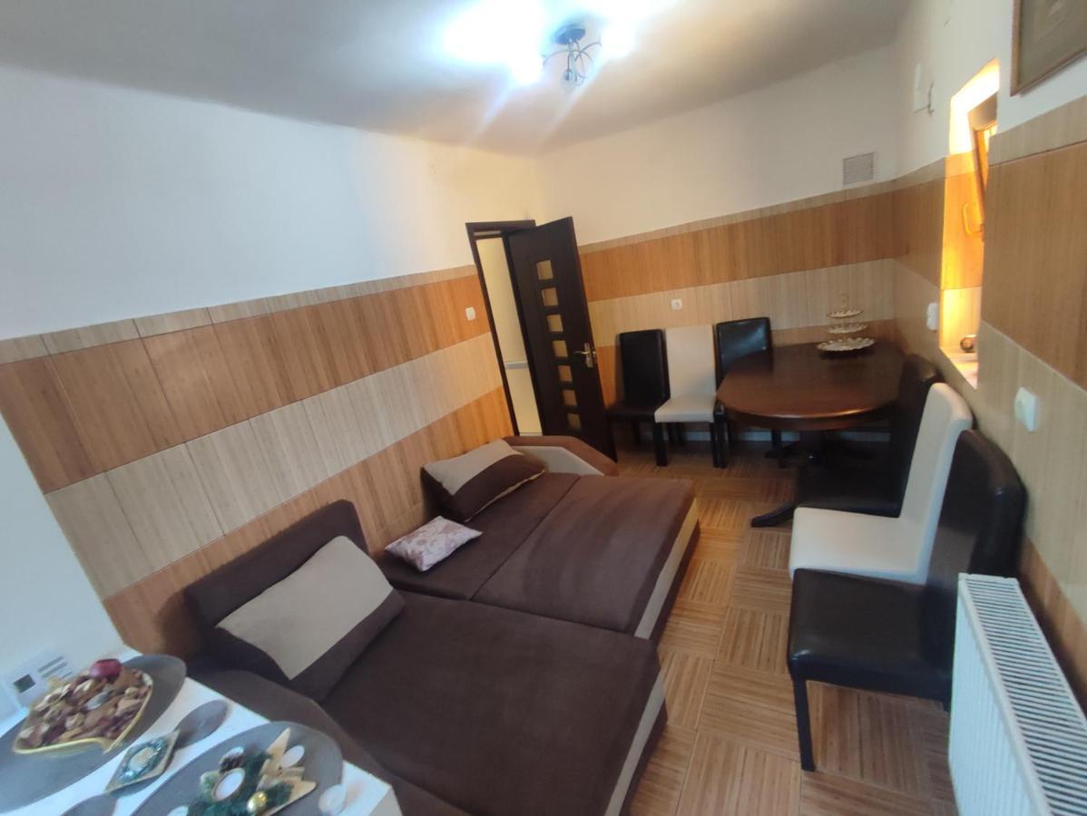 Hotel Central House Curtea de Argeş Zewnętrze zdjęcie