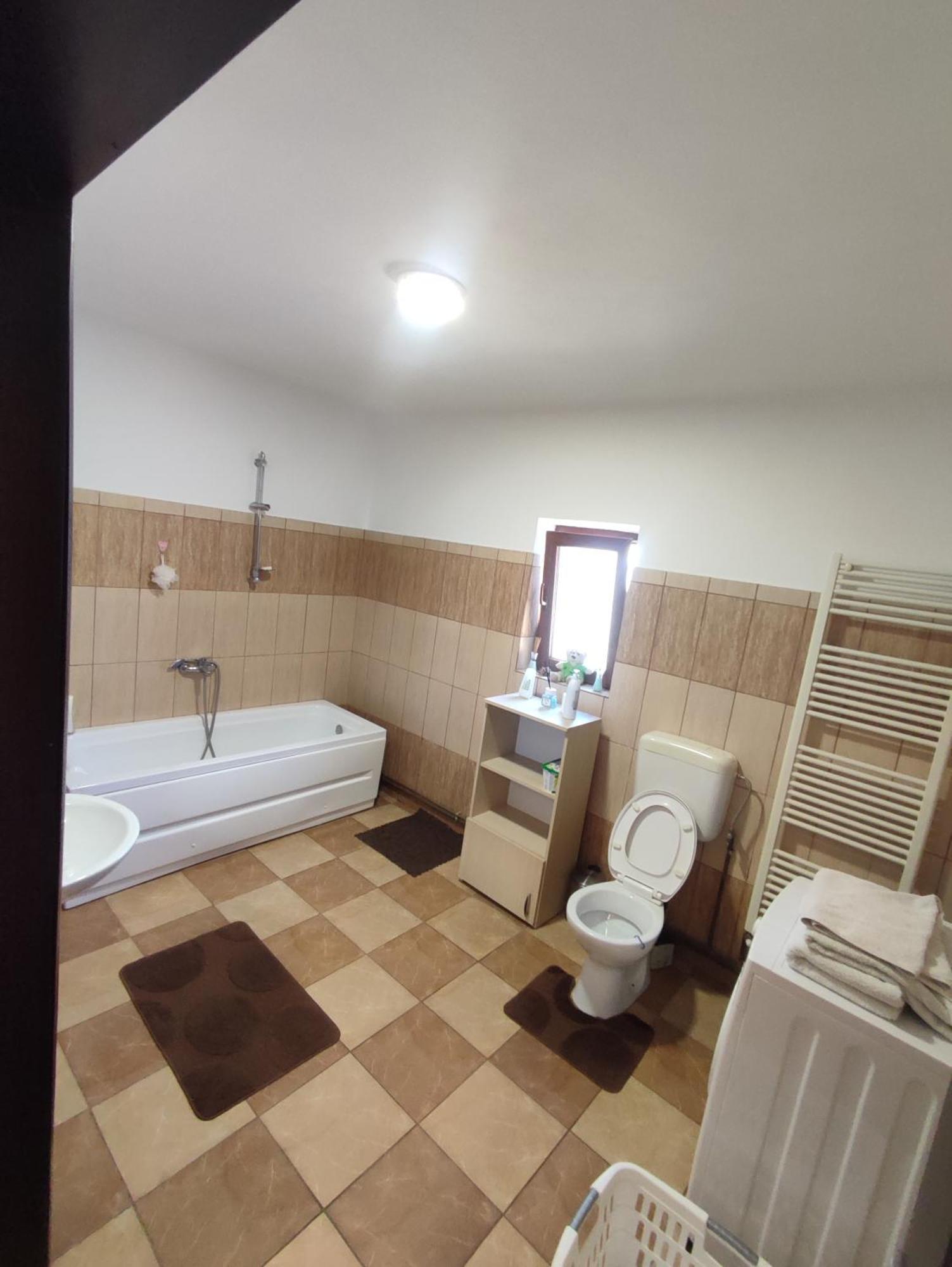 Hotel Central House Curtea de Argeş Zewnętrze zdjęcie